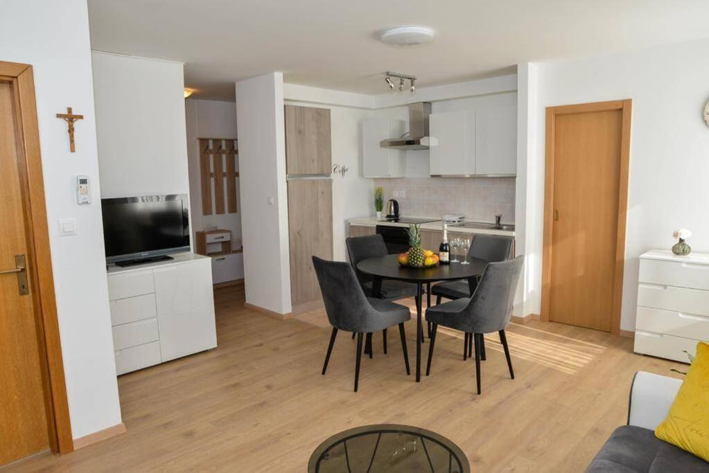 Apartment Longin Ζαντάρ Εξωτερικό φωτογραφία