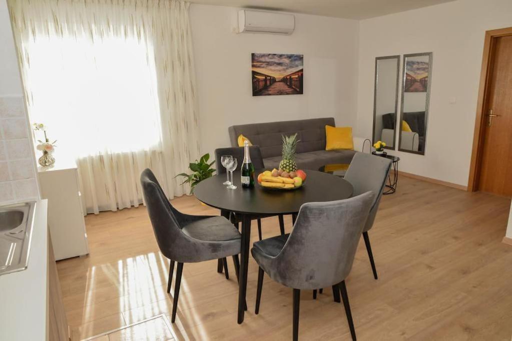Apartment Longin Ζαντάρ Εξωτερικό φωτογραφία