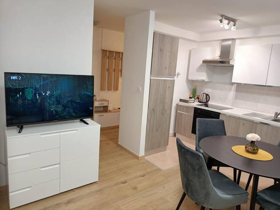 Apartment Longin Ζαντάρ Εξωτερικό φωτογραφία