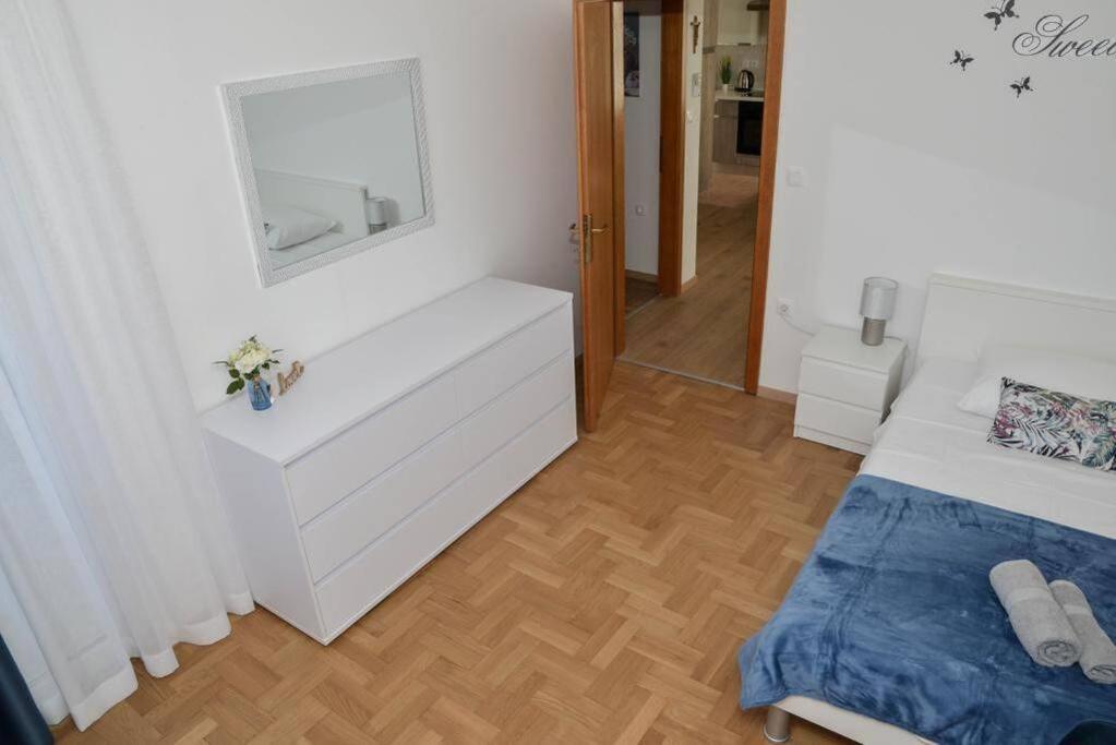Apartment Longin Ζαντάρ Εξωτερικό φωτογραφία
